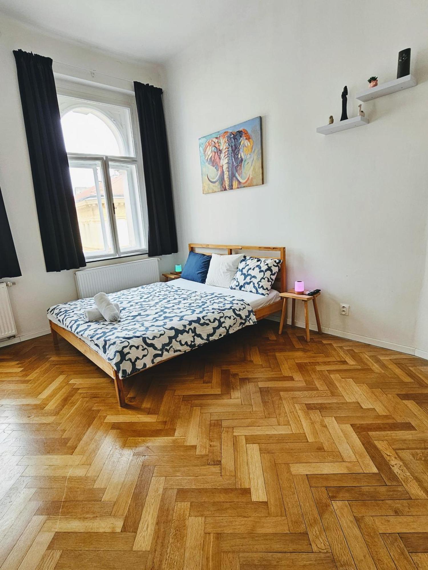 Swanky Loft Retreat * Praag
