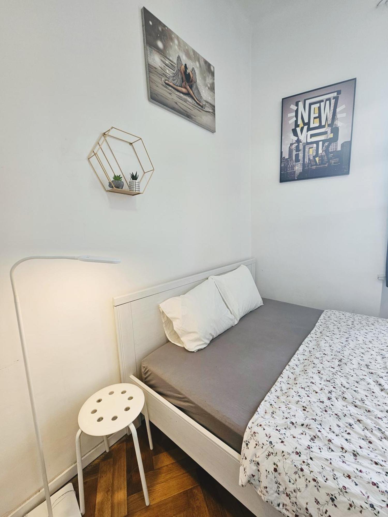 Swanky Loft Retreat Apartment Prague